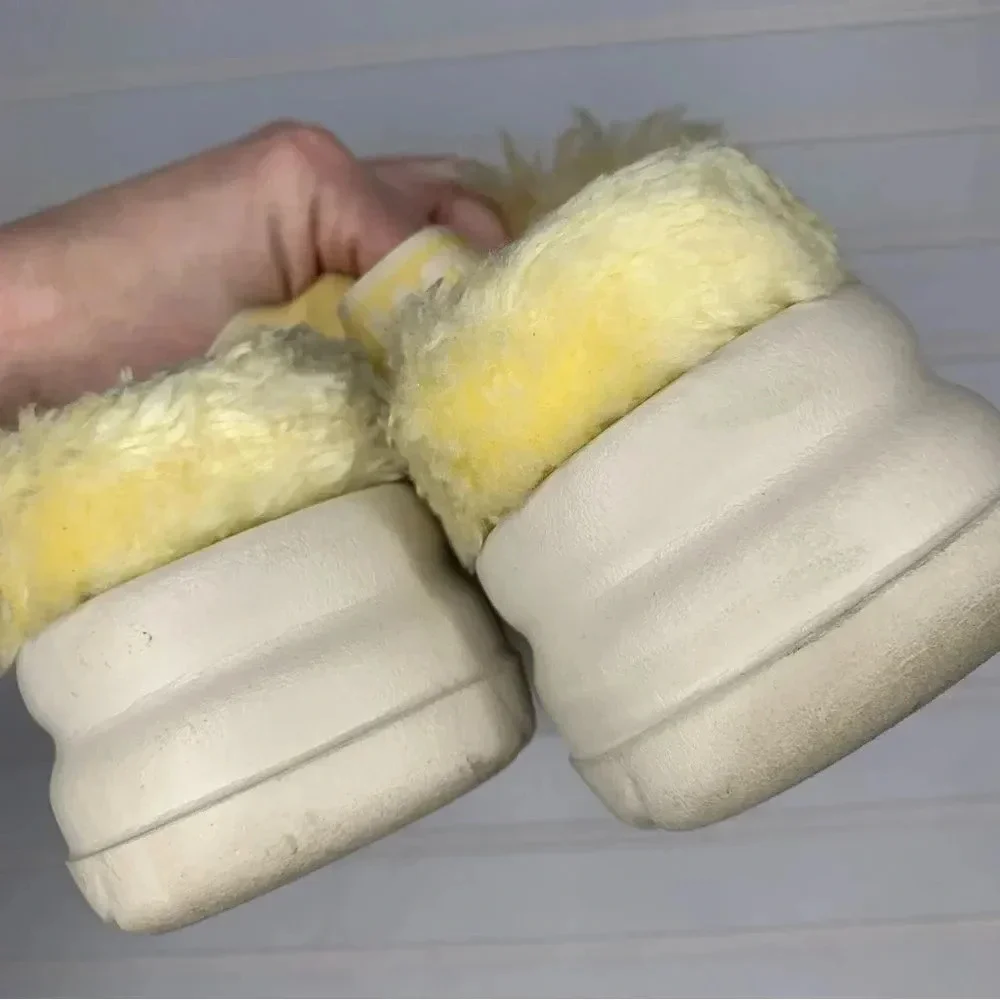 UGG Fluff Sugar Platform Yellow